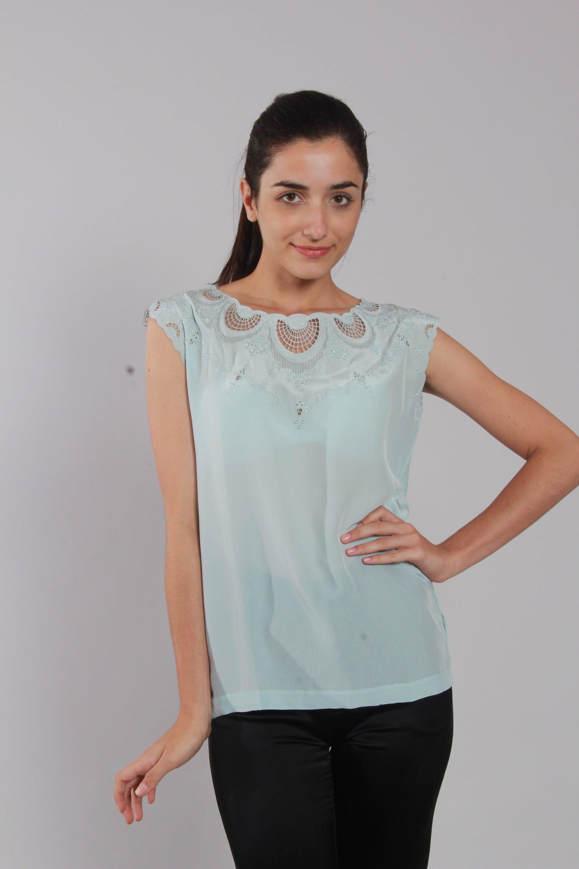 8860W Blouses - NineSilk