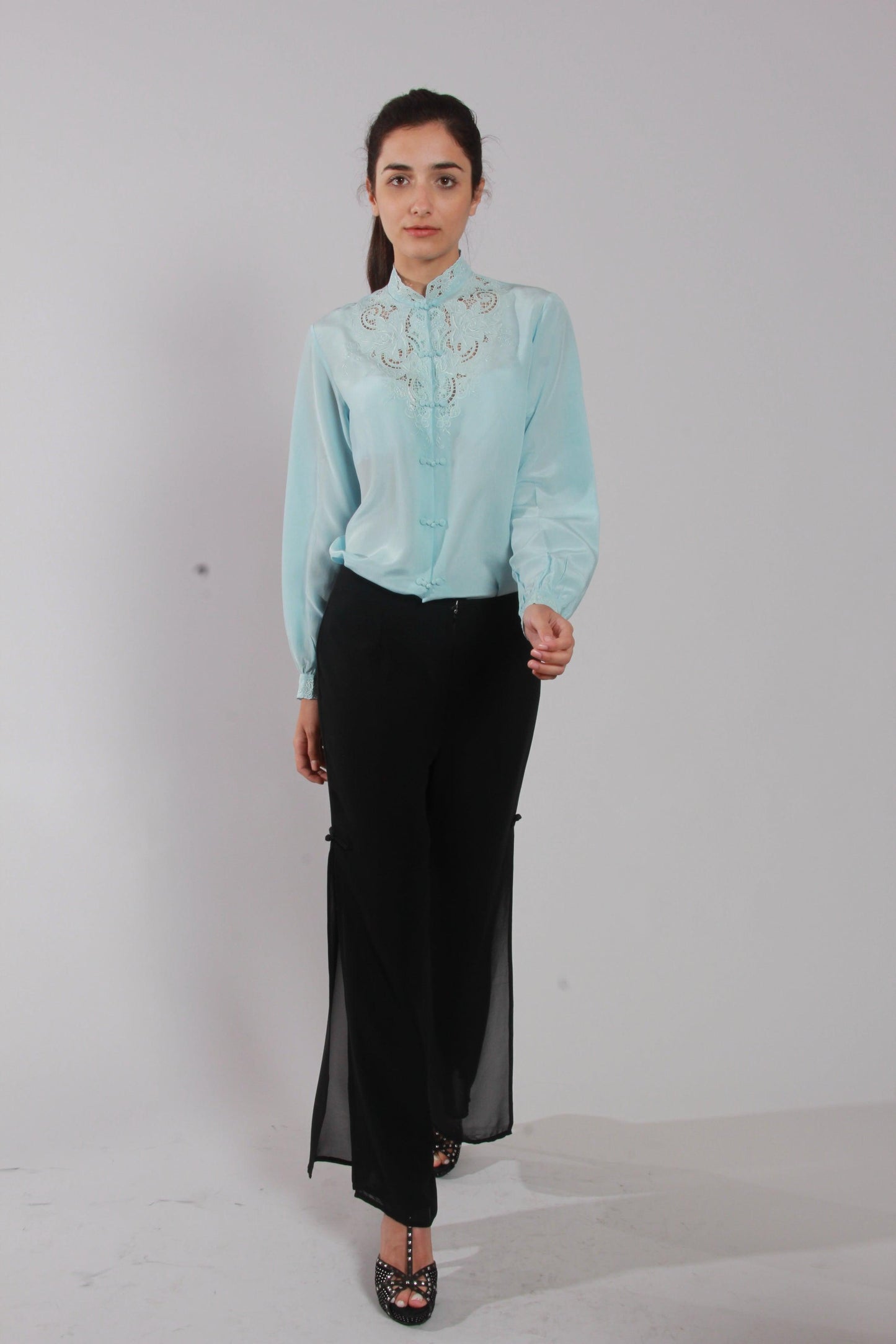 AH-36L Blouse - NineSilk