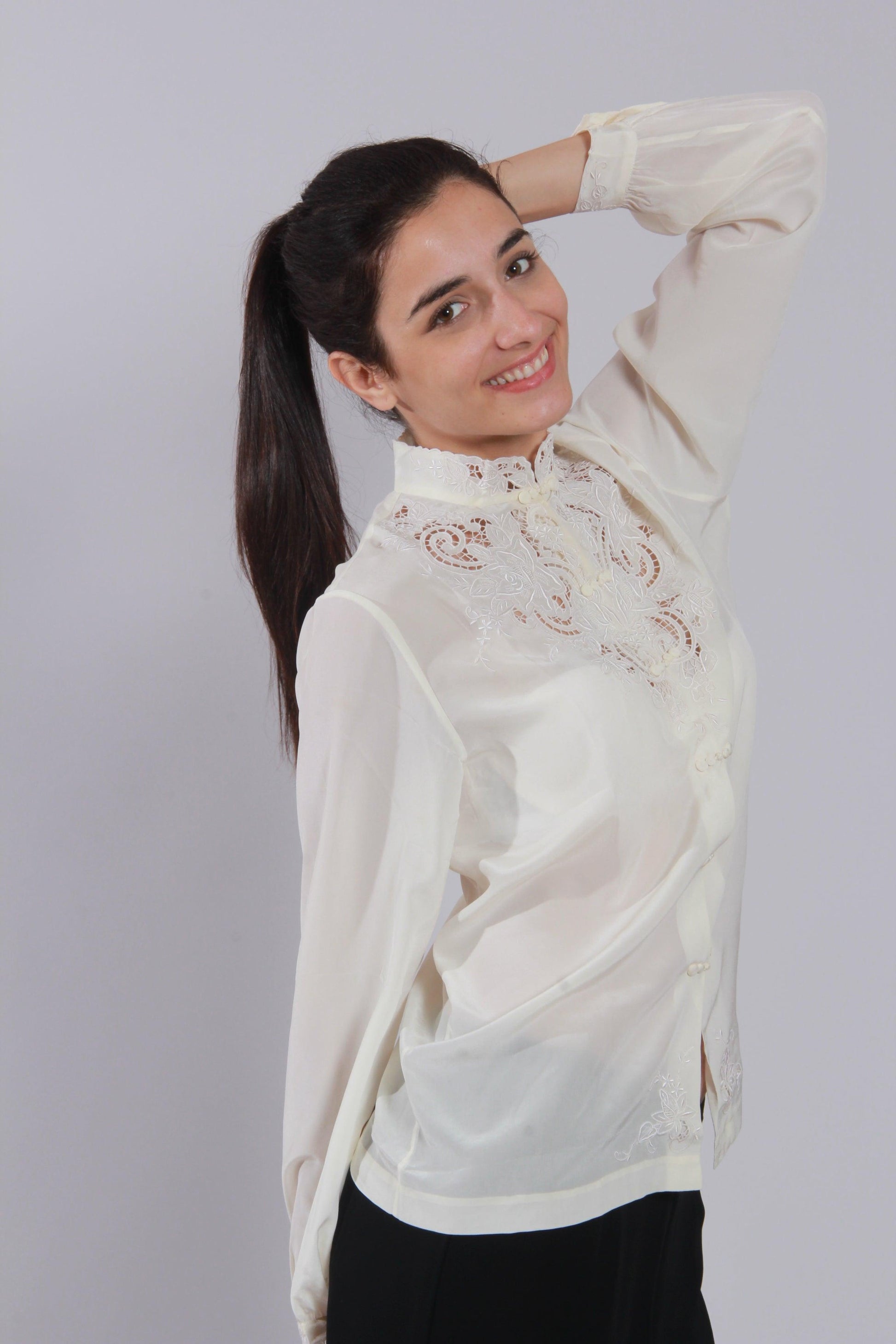 AH-36L Blouse - NineSilk